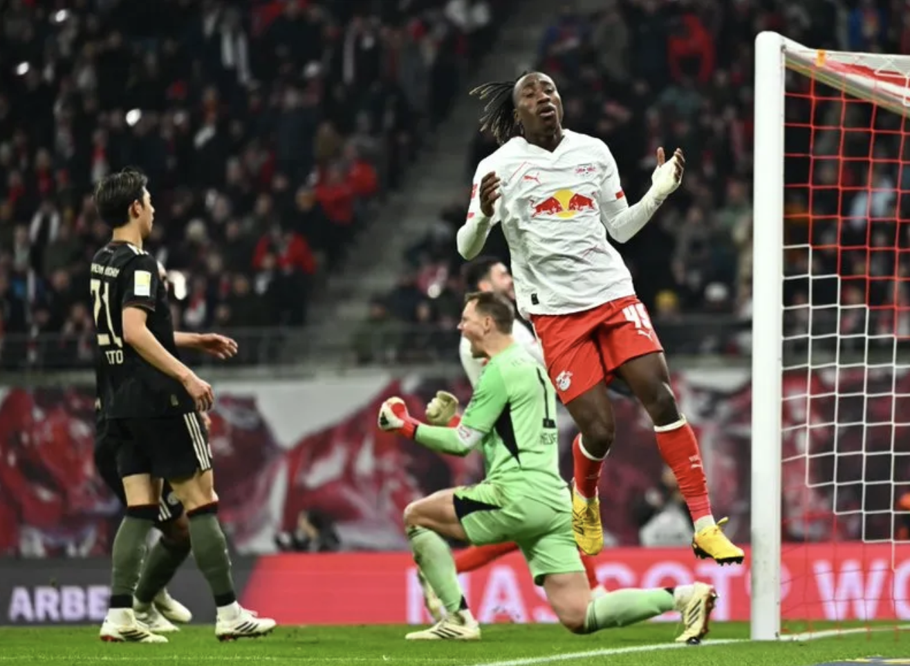 天博-德甲犟驴!莱比锡被揍0-6仍与拜仁打对轰:这次1-5崩盘 渣叔傻眼