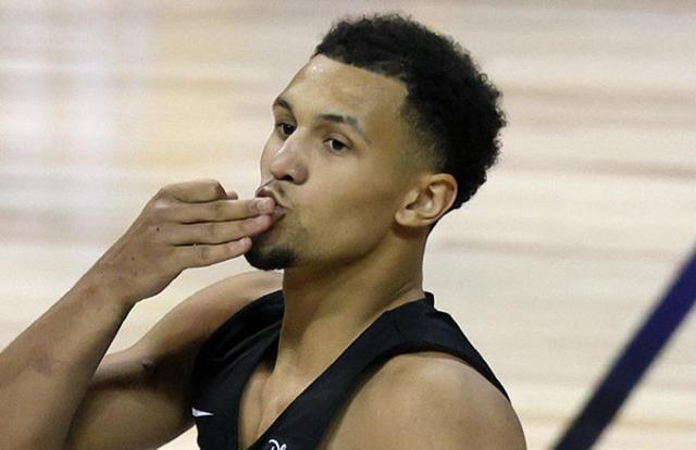 首秀24分+关键盖帽 萨格斯：我就是为大场面而生